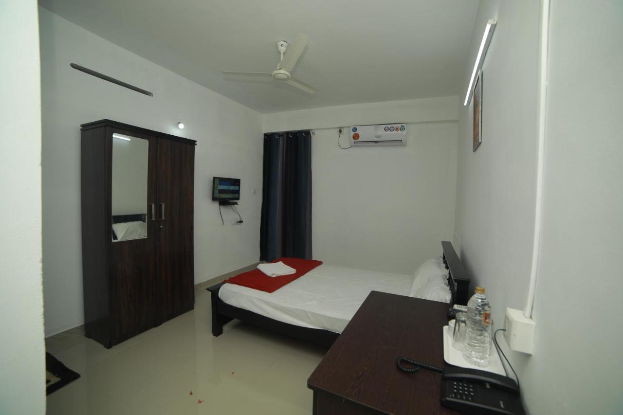 Meghna Residency Hotel Thiruvananthapuram Luaran gambar